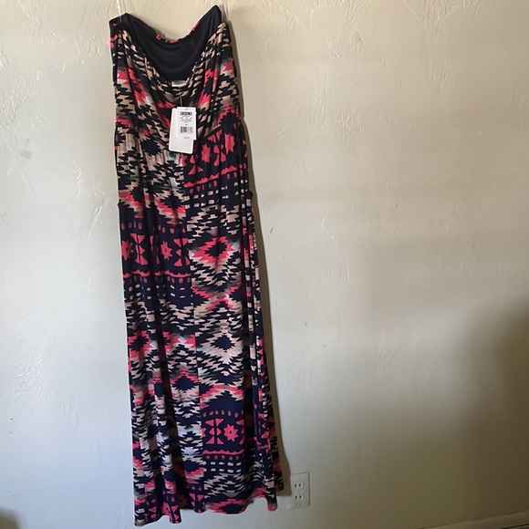 Strapless Maxi Dress with pockets - Picture 4 of 5